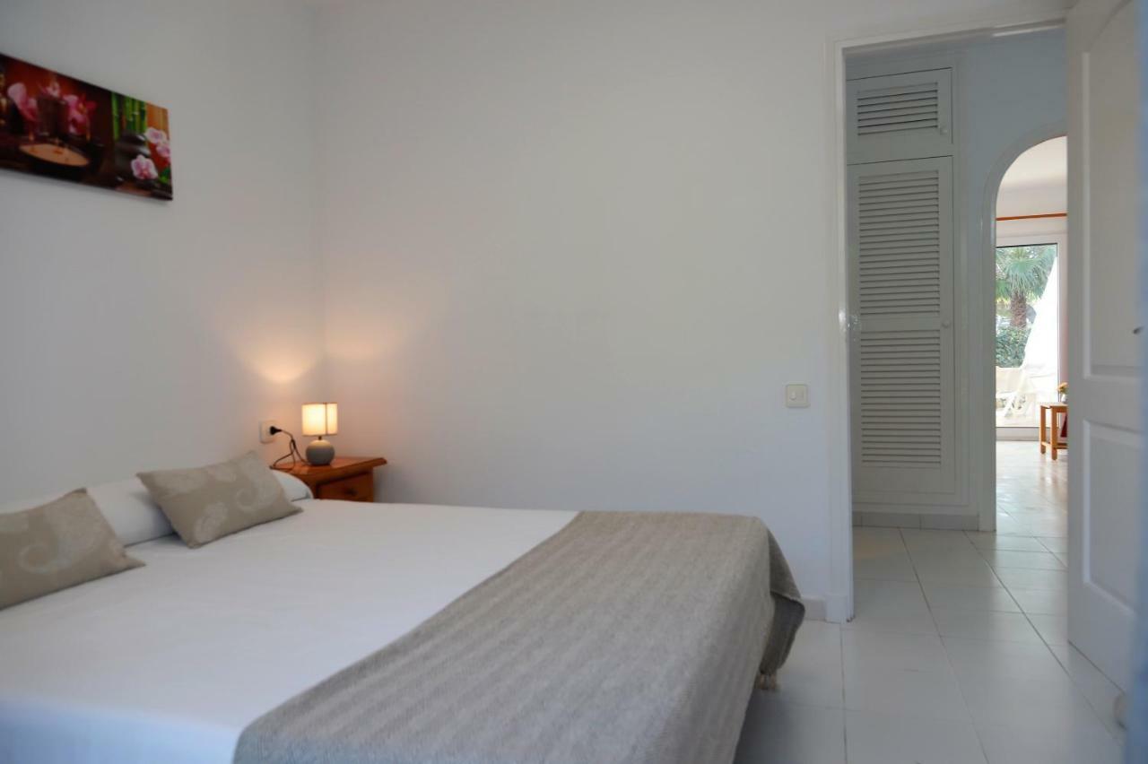 Amanecer En Port D'Addaia Apartment Es Mercadal Ngoại thất bức ảnh