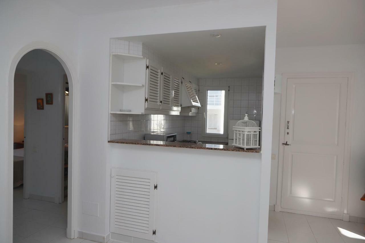 Amanecer En Port D'Addaia Apartment Es Mercadal Ngoại thất bức ảnh
